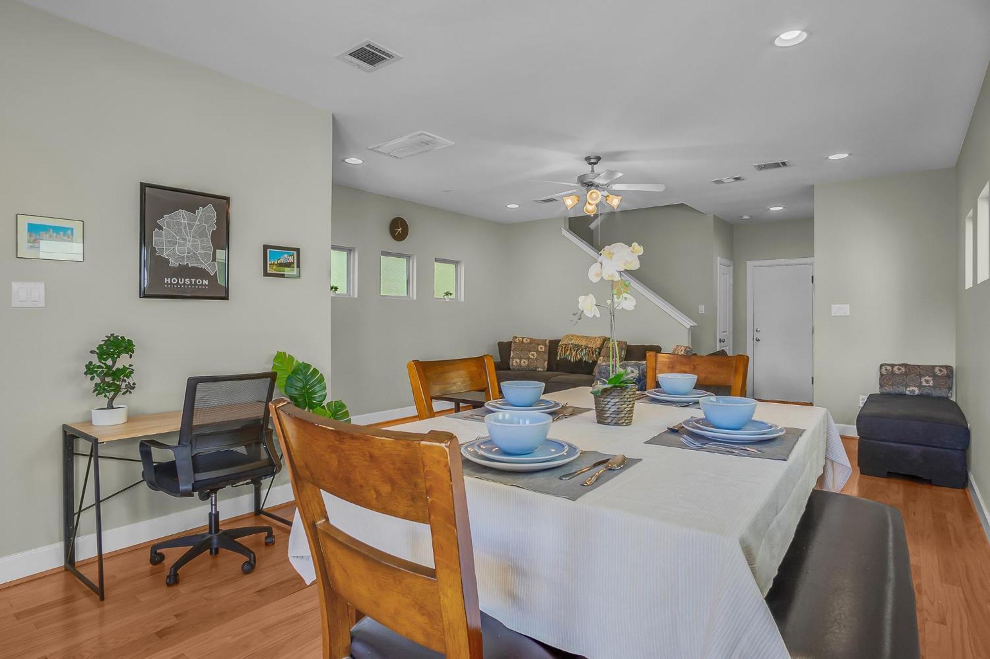 New Build - King Bed 3 Br/3 Ba By Downtown Houston