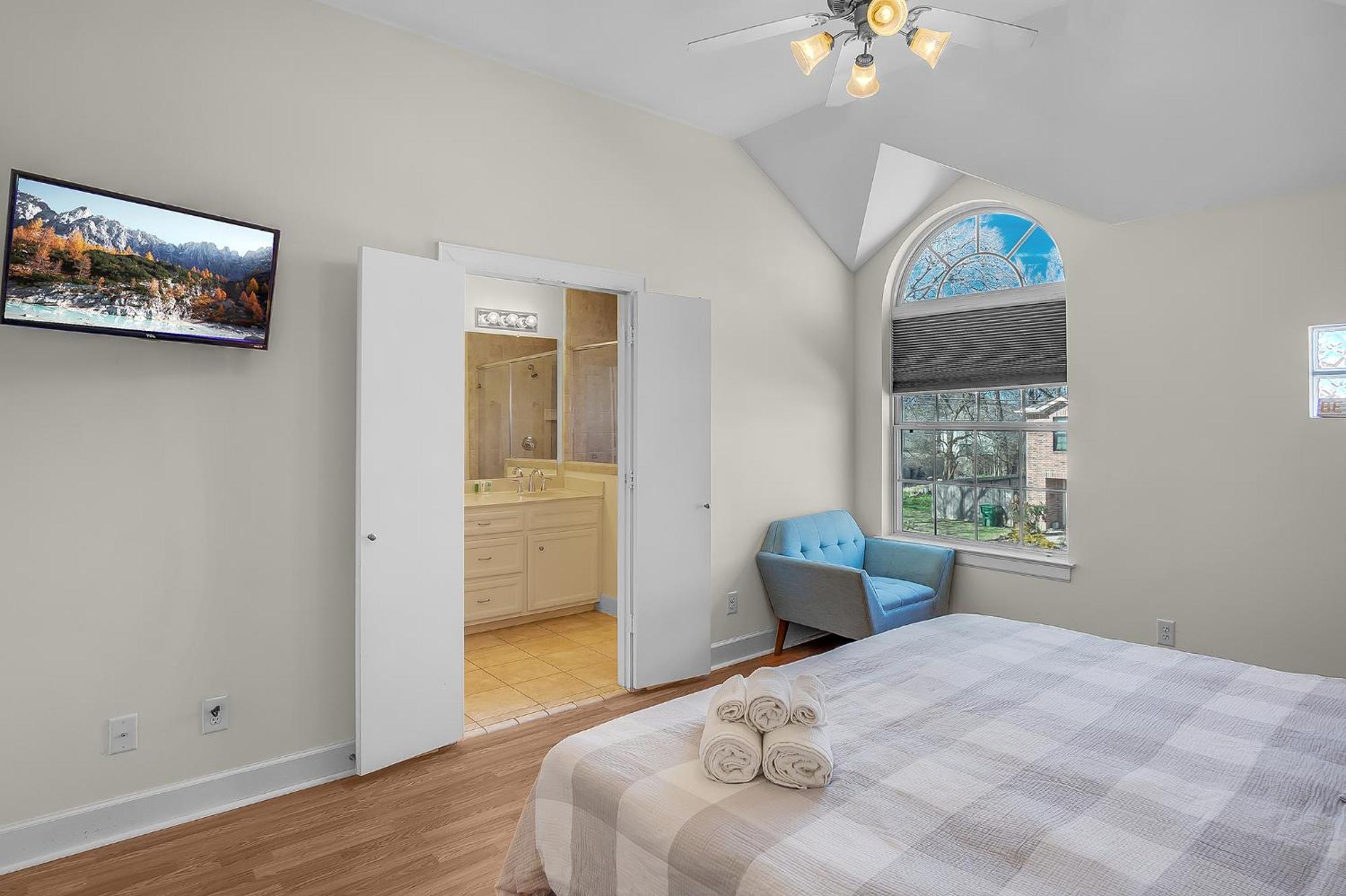 Holiday home New Build - King Bed 3 Br/3 Ba By Downtown Houston