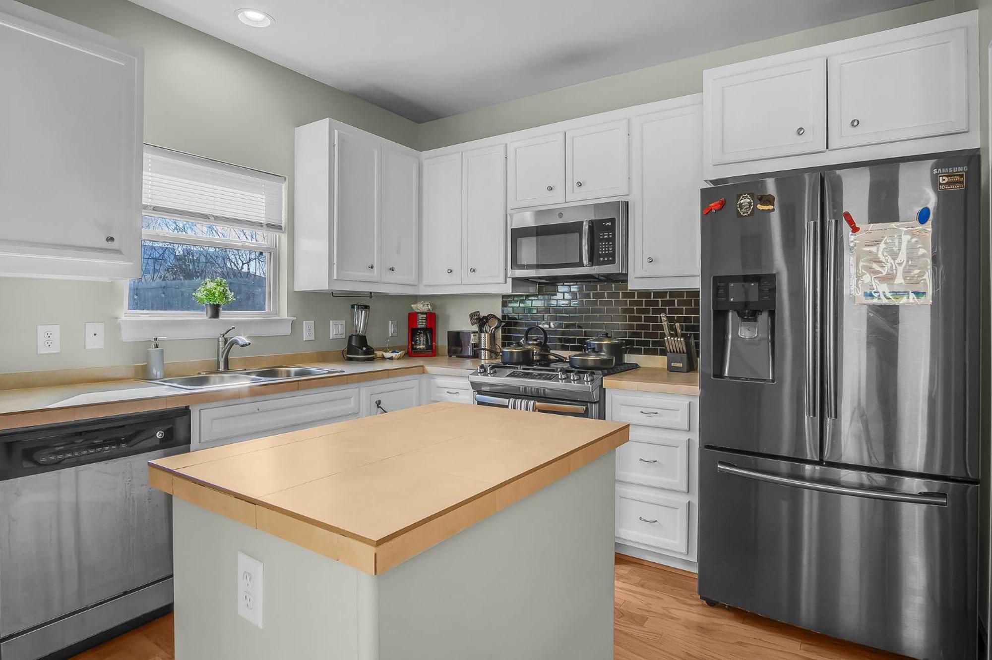 New Build - King Bed 3 Br/3 Ba By Downtown *